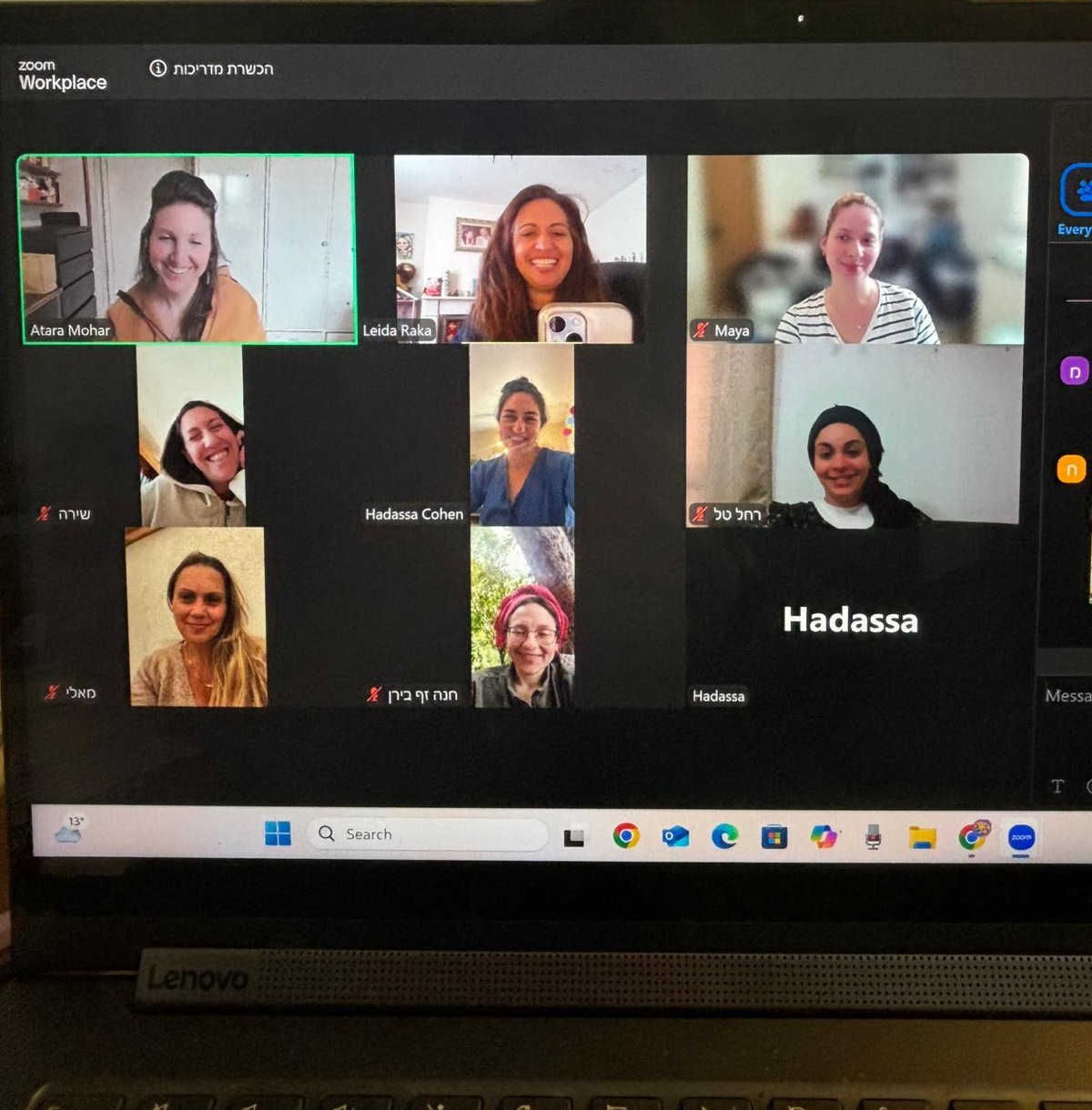 מפגש זום של קורס הכשרת מדריכות היפנובירת׳ינג לידה רכה